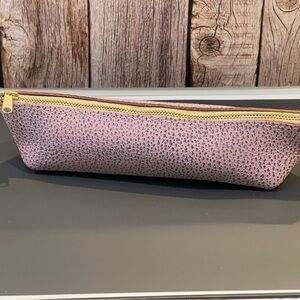 Portland Leather Goods canoe pouch in Lilac